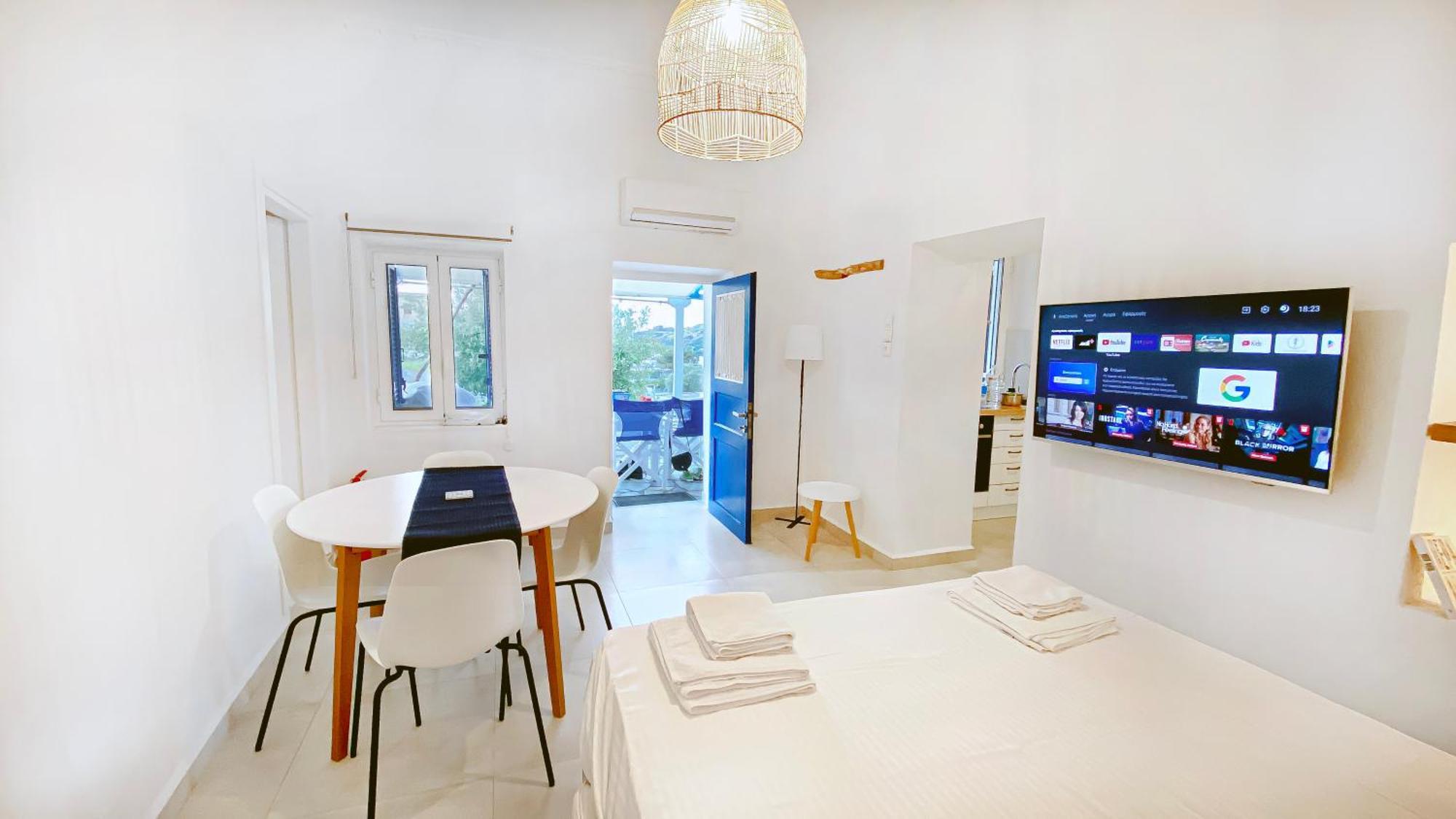 Loukia Studios & Suites Kini Zewnętrze zdjęcie